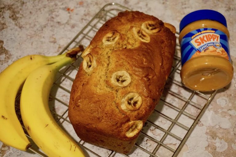  Welcoming Autumn with a Peanut Butter and Banana Bread Recipe