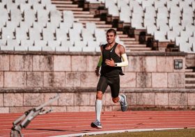 Stop buying running shoes because an Instagram influencer told you to