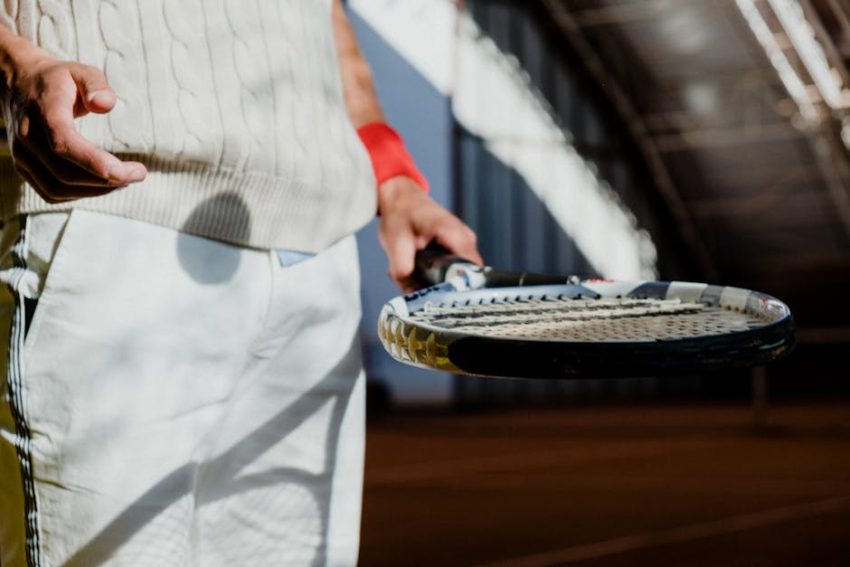 Why you should probably ignore 90% of tennis racket reviews (including this one)