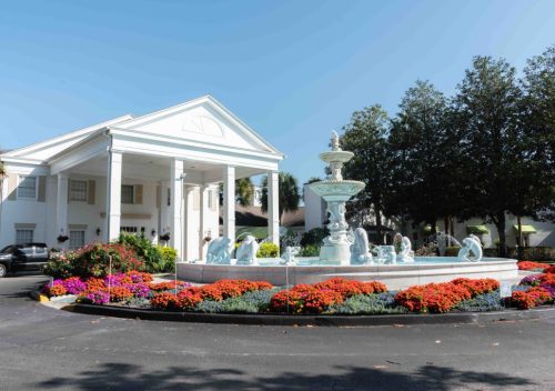 Staying at the Plantation on Crystal River in Florida