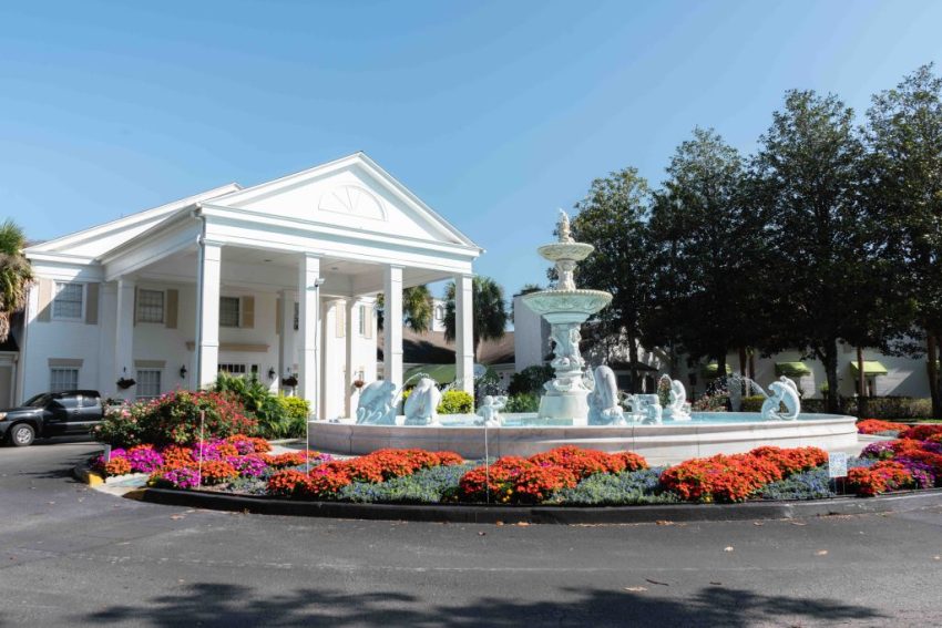 Staying at the Plantation on Crystal River in Florida