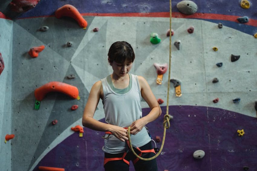 Women’s Climbing Harness Reviews: Which One Fits Your Discipline